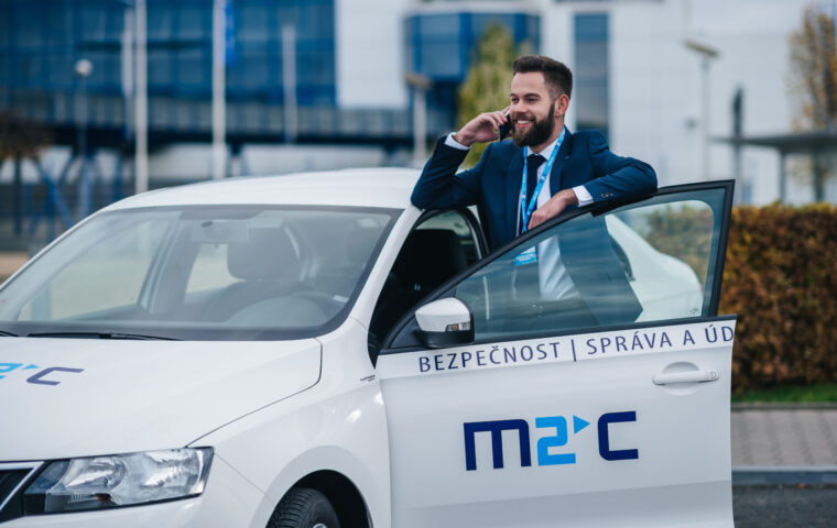 bezpečnostní manažer v obchodě a službách