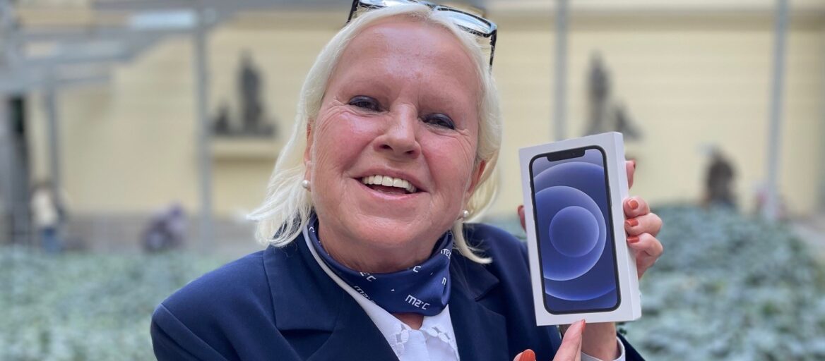 Náborová kampaň Doporuč kamaráda má svou výherkyni iPhonu